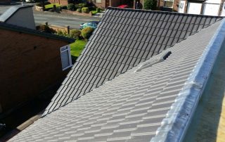 How to deal with a leaking roof?